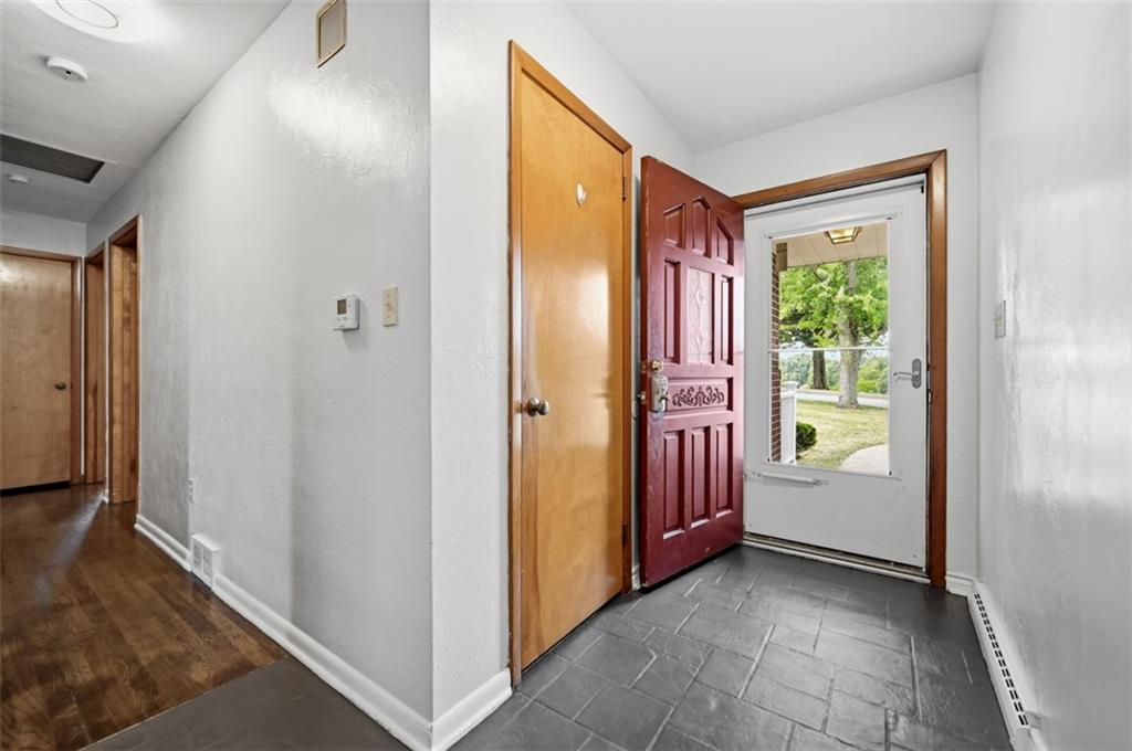 514 Fort Couch Road Pittsburgh, PA 15241 - Photo 5 of 47 Gallery Image 5