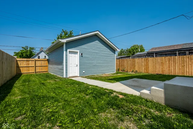 $3,050 | 1026 St Peter Street, Indianapolis, IN 46203