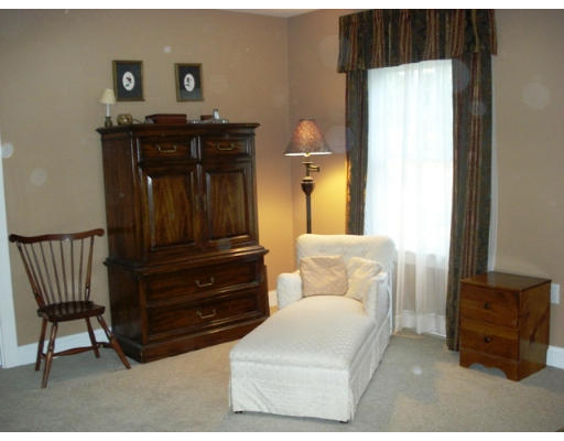 12 Cedar Terrace Wellesley, MA 02481 - Photo 13 of 18