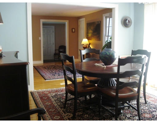 12 Cedar Terrace Wellesley, MA 02481 - Photo 5 of 18