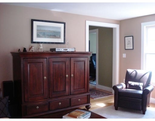 12 Cedar Terrace Wellesley, MA 02481 - Photo 9 of 18