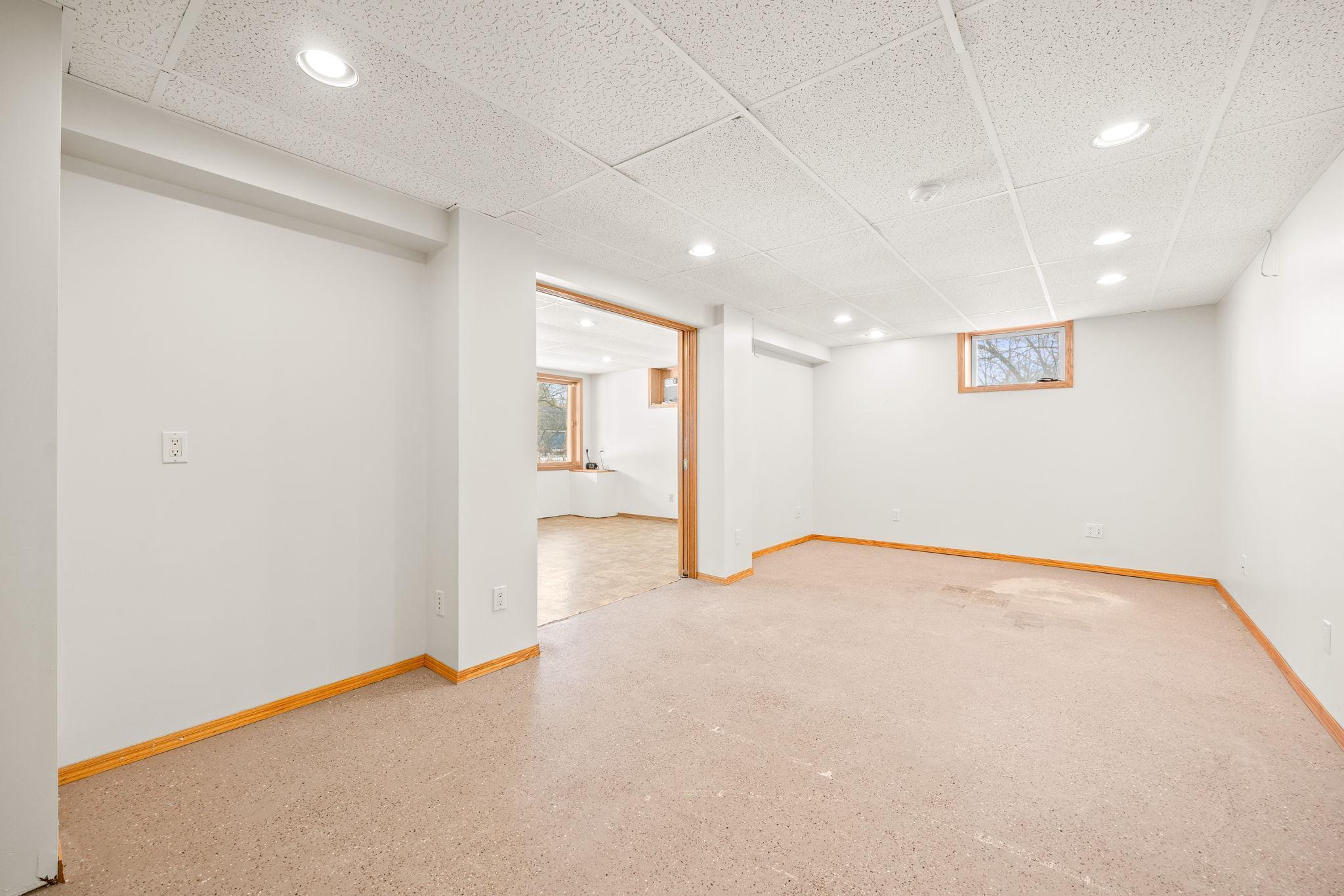 7662 Pioneer Road Wyoming, MN 55092 - Photo 20 of 27