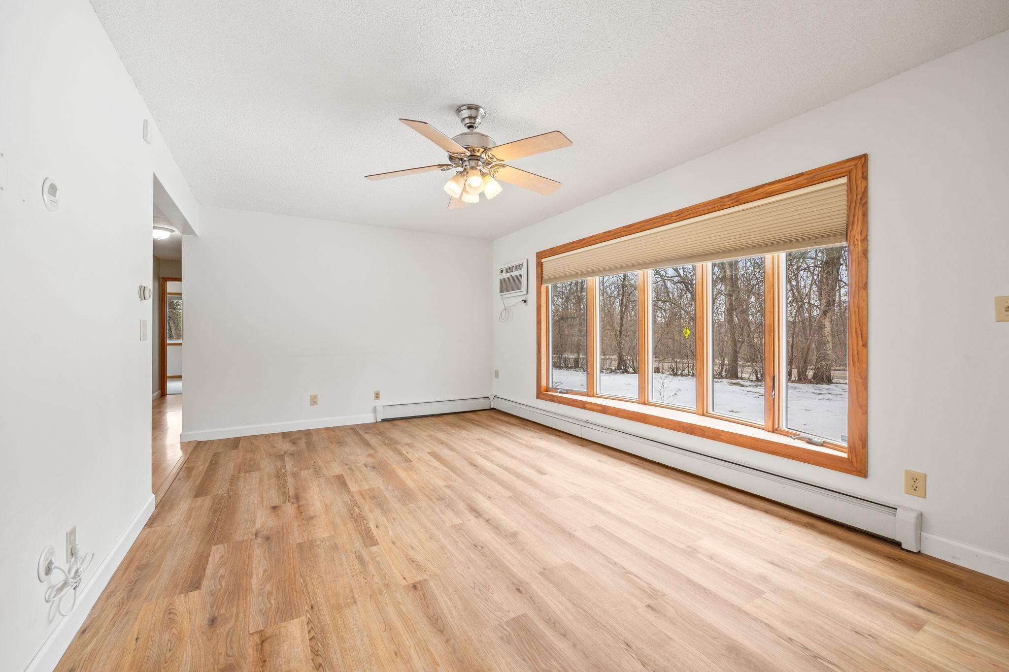 7662 Pioneer Road Wyoming, MN 55092 - Photo 3 of 27