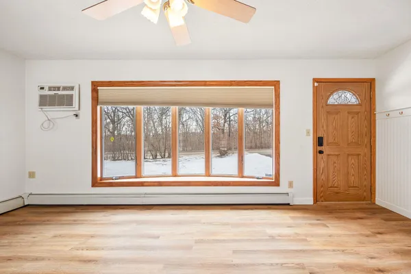 $385,000 | 7662 Pioneer Road, Wyoming, MN 55092