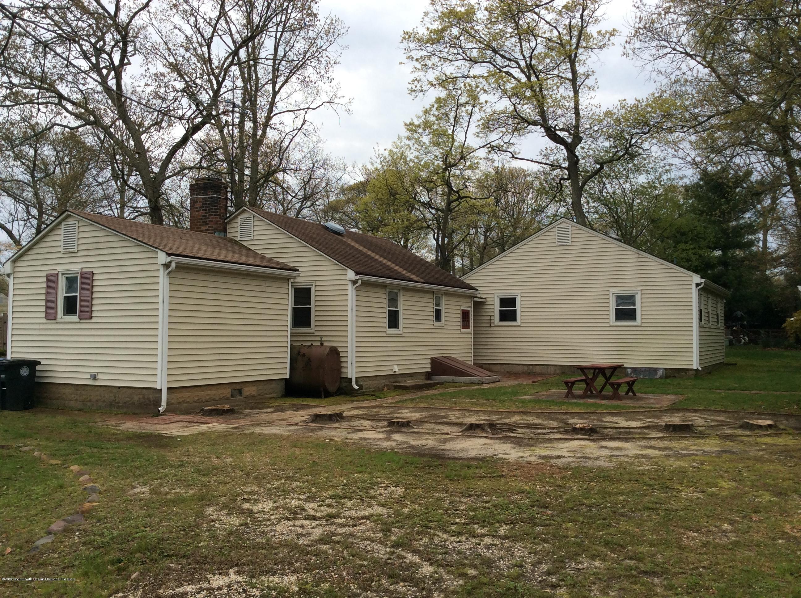 2127 Locust Road Sea Girt, NJ 08750 - Photo 7 of 22 F183DE7F-191F-4B7F-BC96-2CDB4A56776D