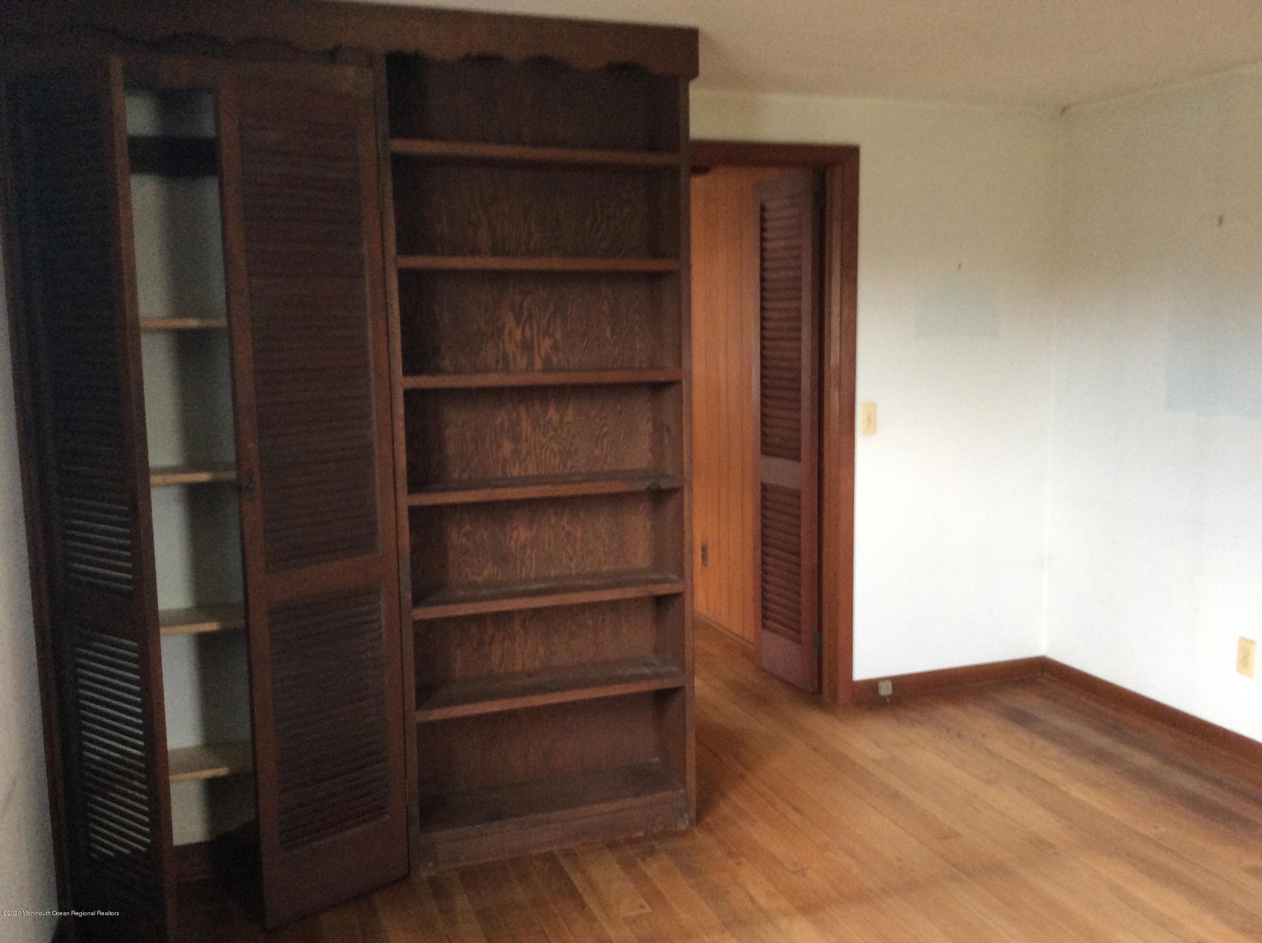 2127 Locust Road Sea Girt, NJ 08750 - Photo 9 of 22 C99A38B8-9499-4780-83F2-932067B45587