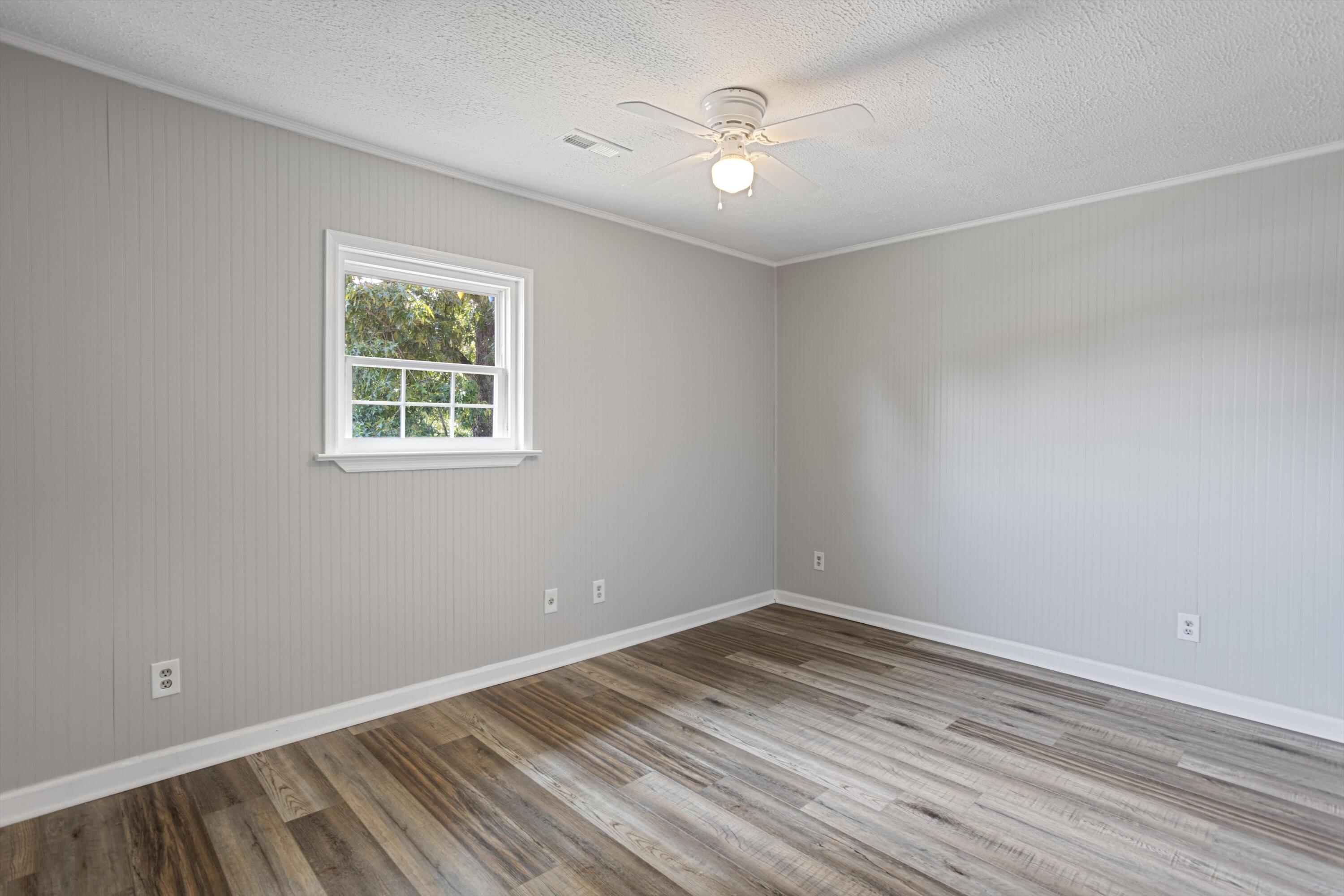 8228 Middle Valley Road Hixson, TN 37343 - Photo 11 of 19 26-2M6A1255