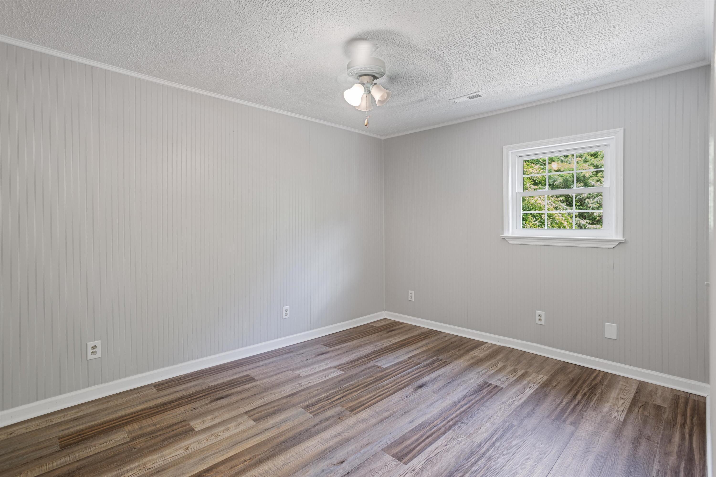 8228 Middle Valley Road Hixson, TN 37343 - Photo 12 of 19 27-2M6A1258