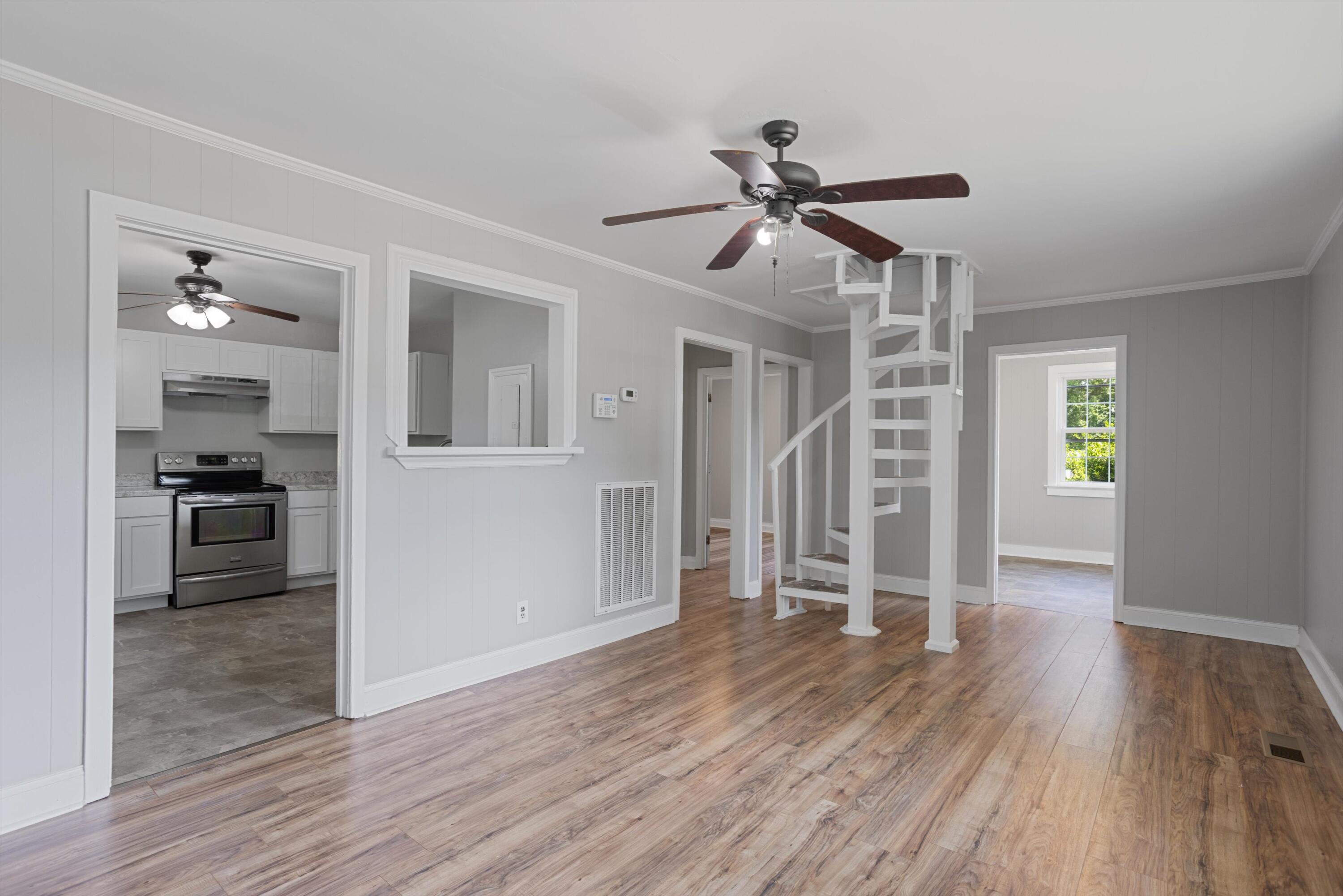 8228 Middle Valley Road Hixson, TN 37343 - Photo 4 of 19 09-2M6A1204