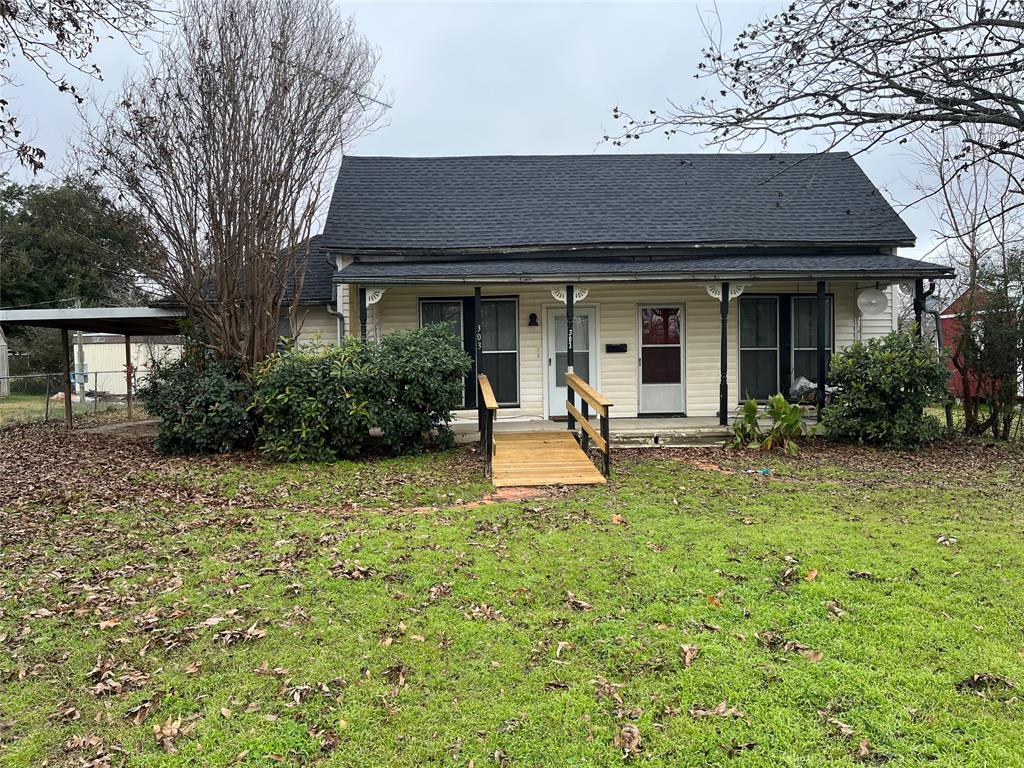 303 Northeast 5th St