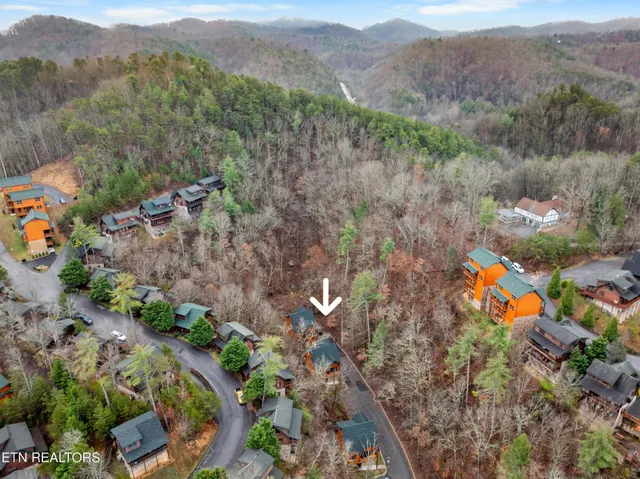 $985,000 | 2119 Vly Crk Way, Sevierville, TN 37862