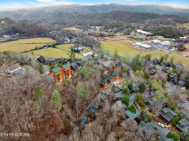 $985,000 | 2119 Vly Crk Way, Sevierville, TN 37862