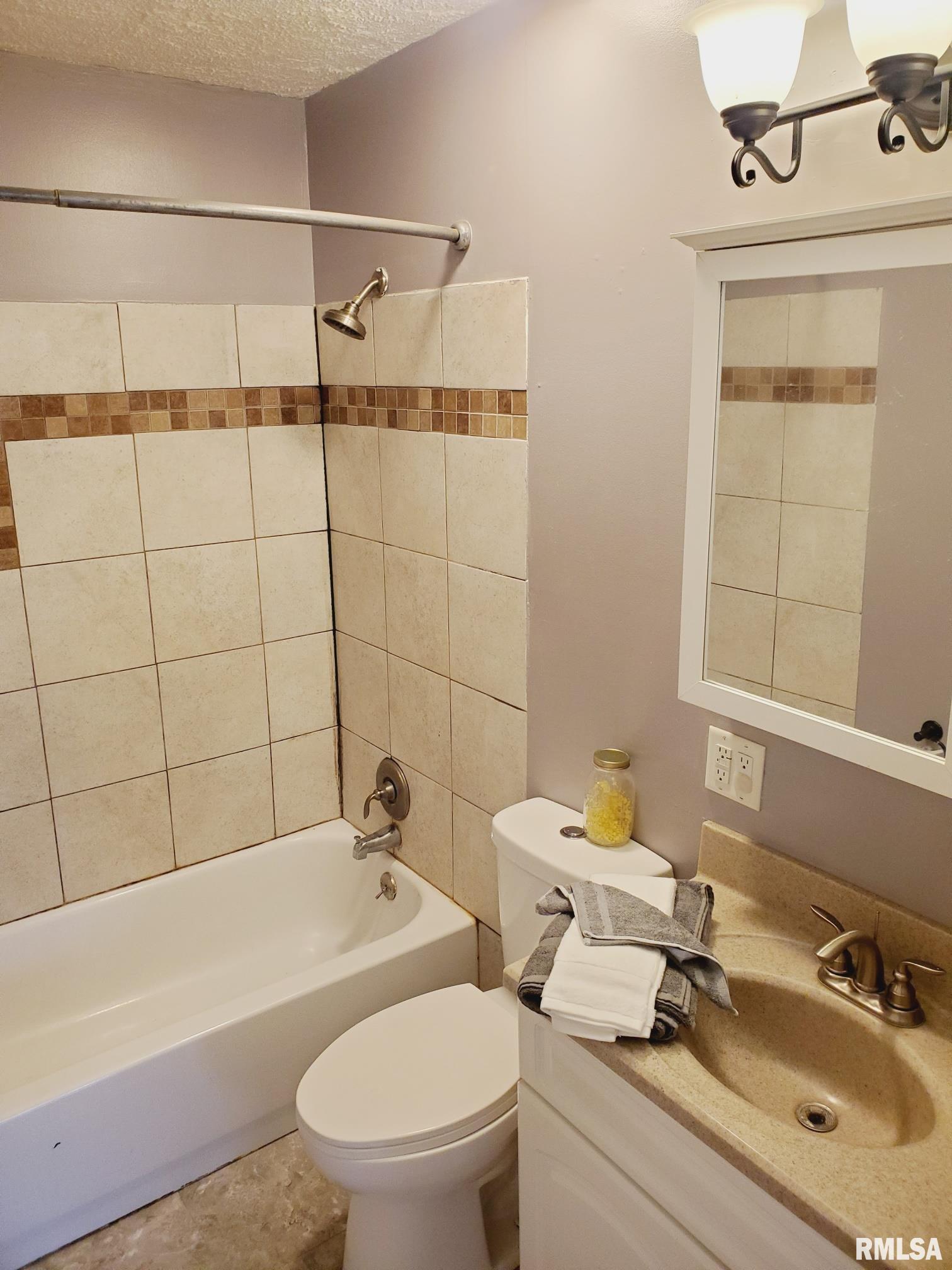 114 Berry Road Marquette Heights, IL 61554 - Photo 18 of 38 Gallery Image 18