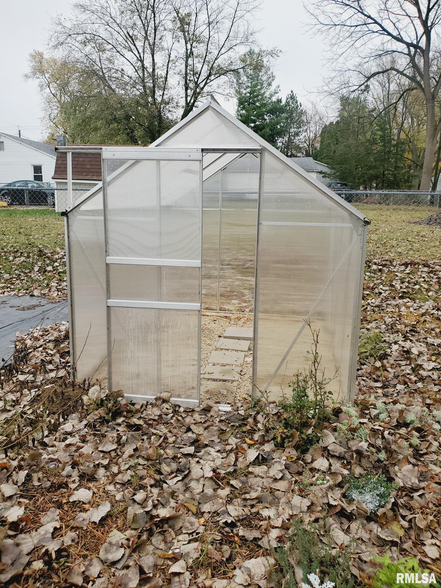 114 Berry Road Marquette Heights, IL 61554 - Photo 32 of 38 Gallery Image 32