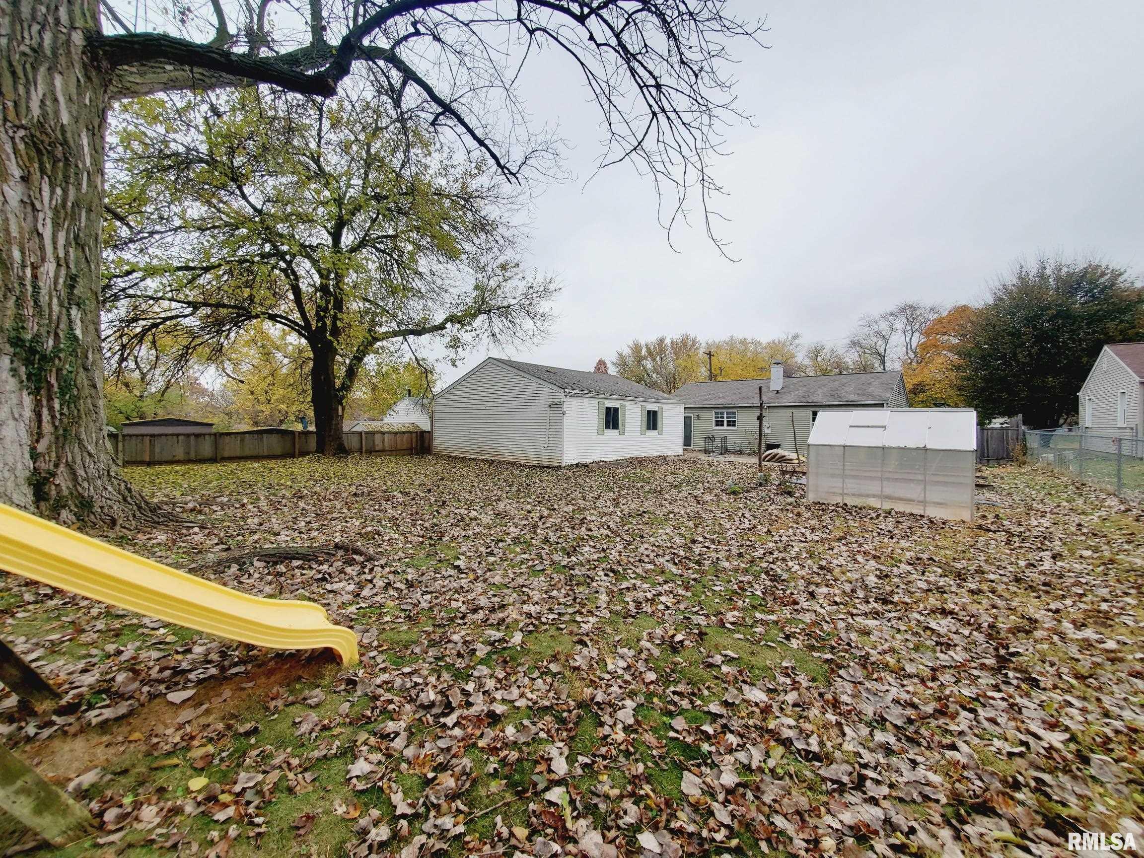 114 Berry Road Marquette Heights, IL 61554 - Photo 34 of 38 Gallery Image 34
