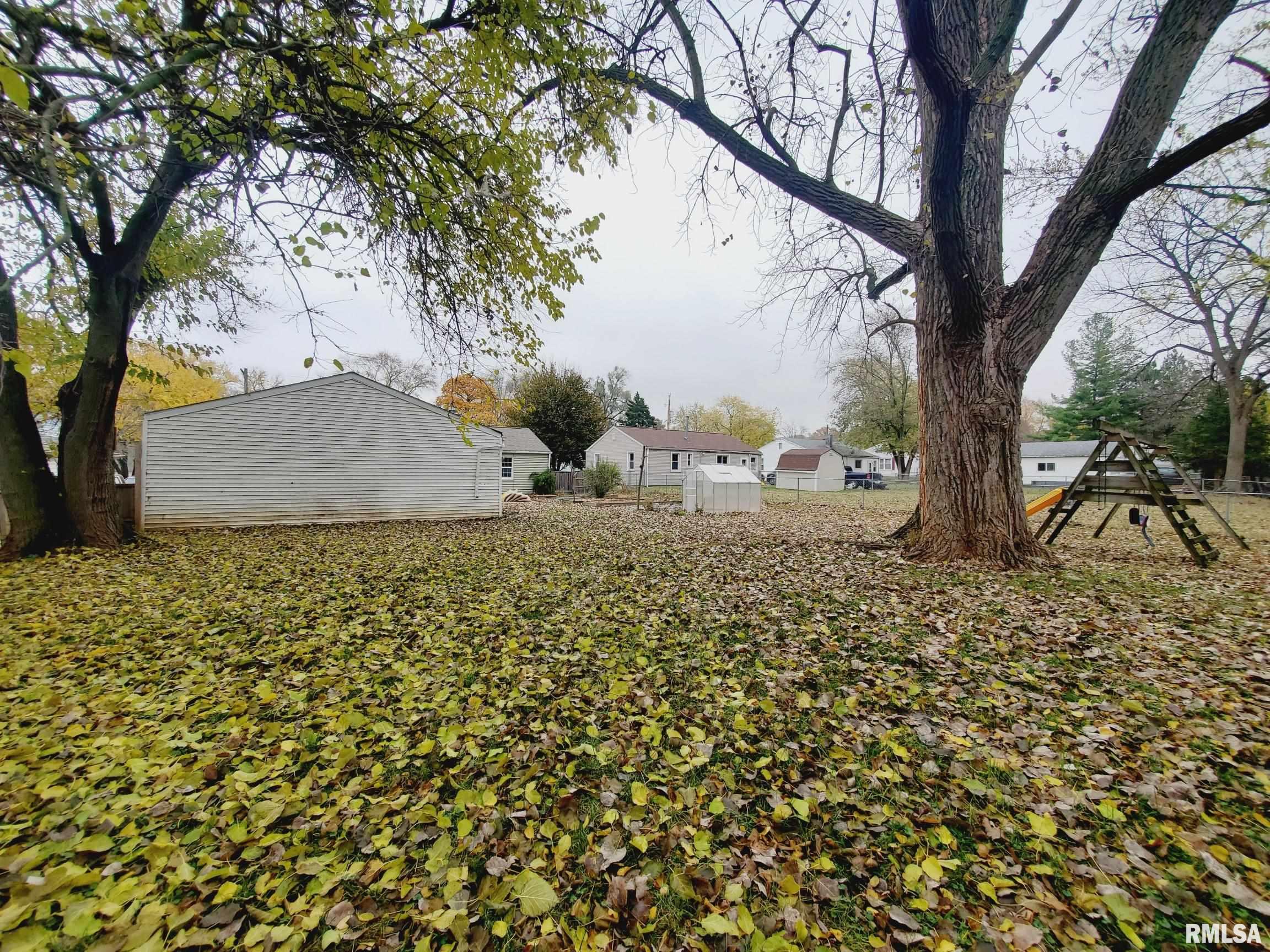 114 Berry Road Marquette Heights, IL 61554 - Photo 35 of 38 Gallery Image 35