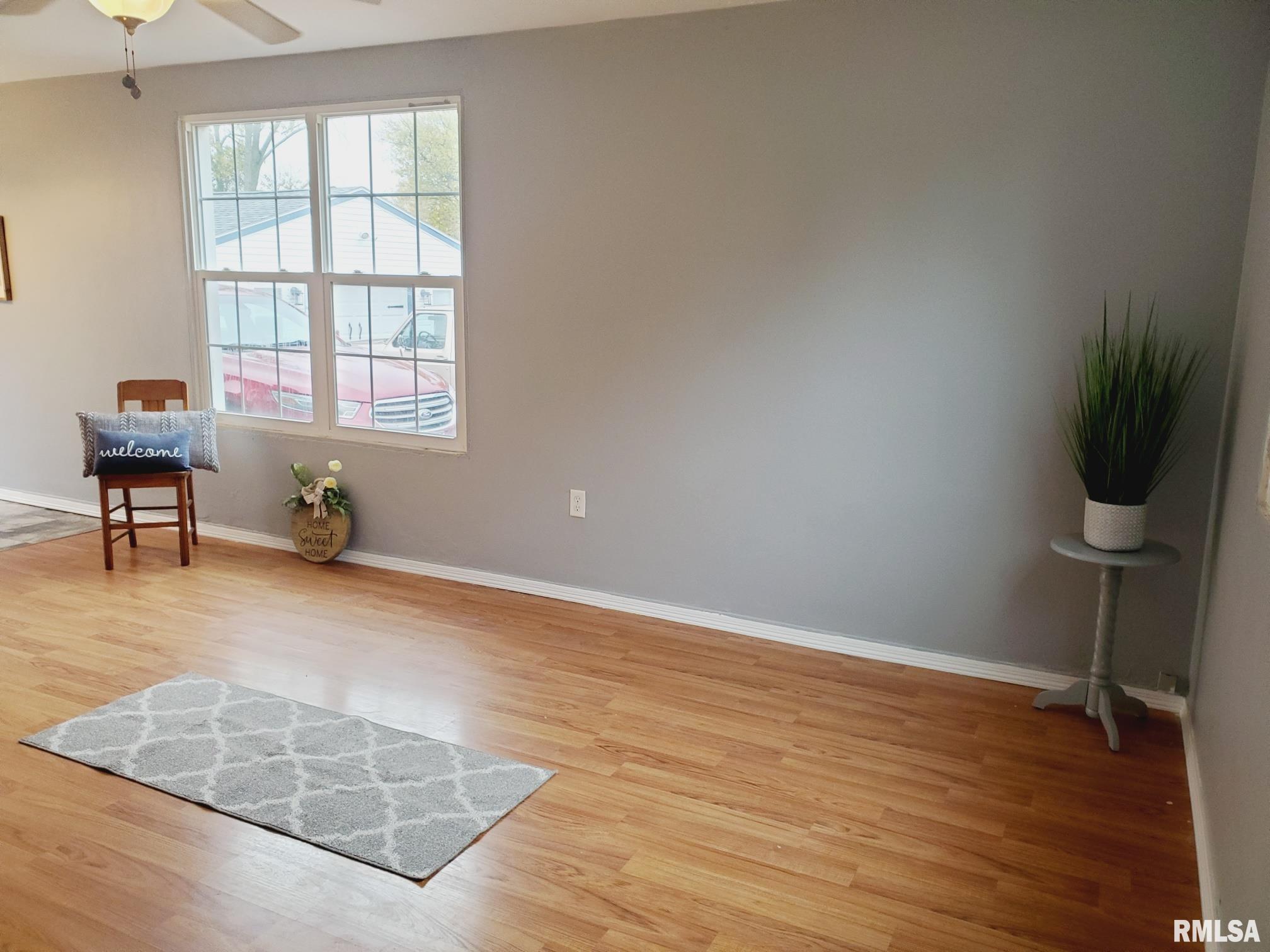 114 Berry Road Marquette Heights, IL 61554 - Photo 4 of 38 Gallery Image 4