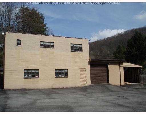 4560 Victoria Road Charleston, WV 25313 - Photo 2 of 4 Other.
