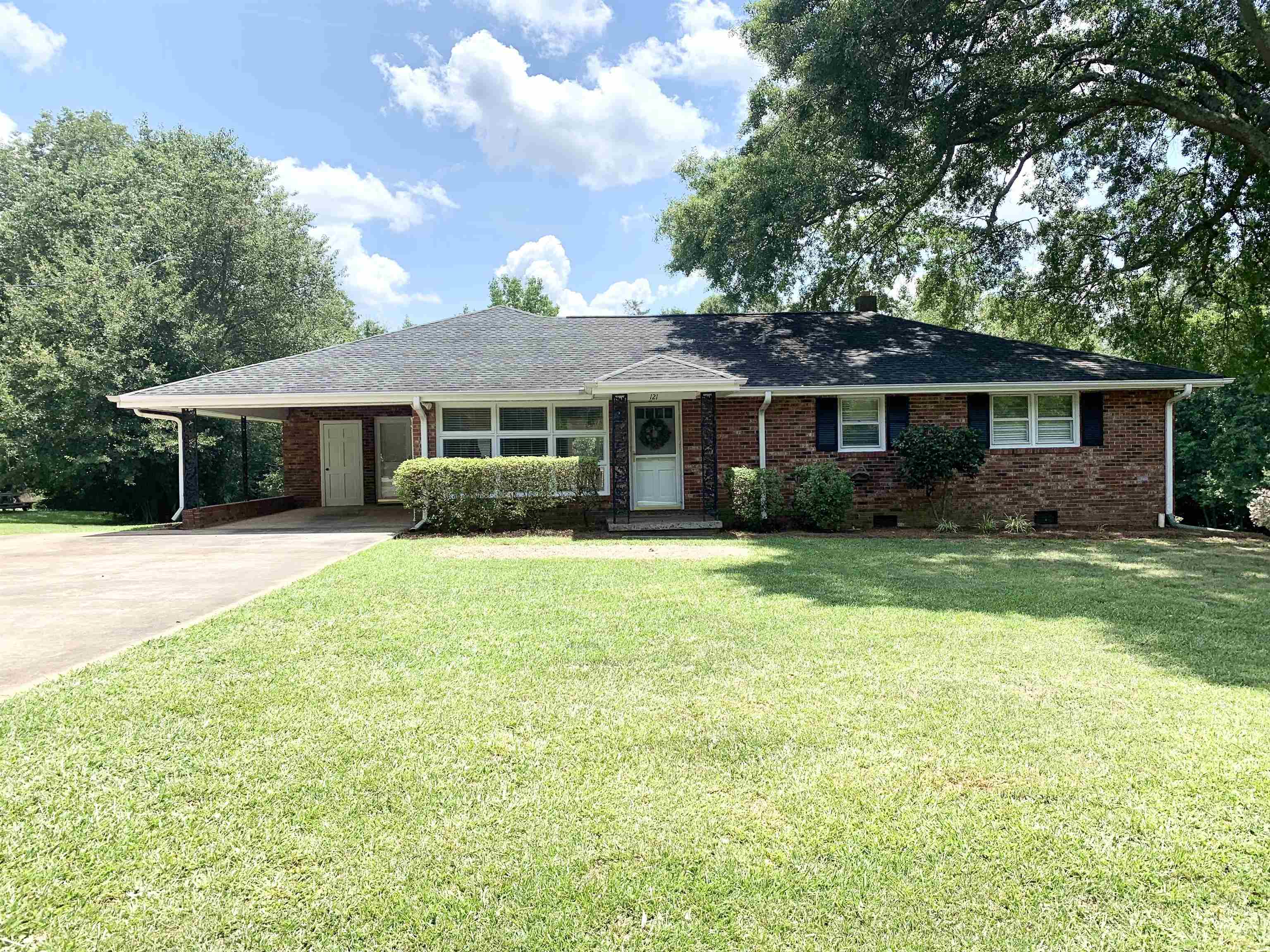 121 Morrow Road Spartanburg, SC 29303 - Photo 1 of 20 Gallery Image 1