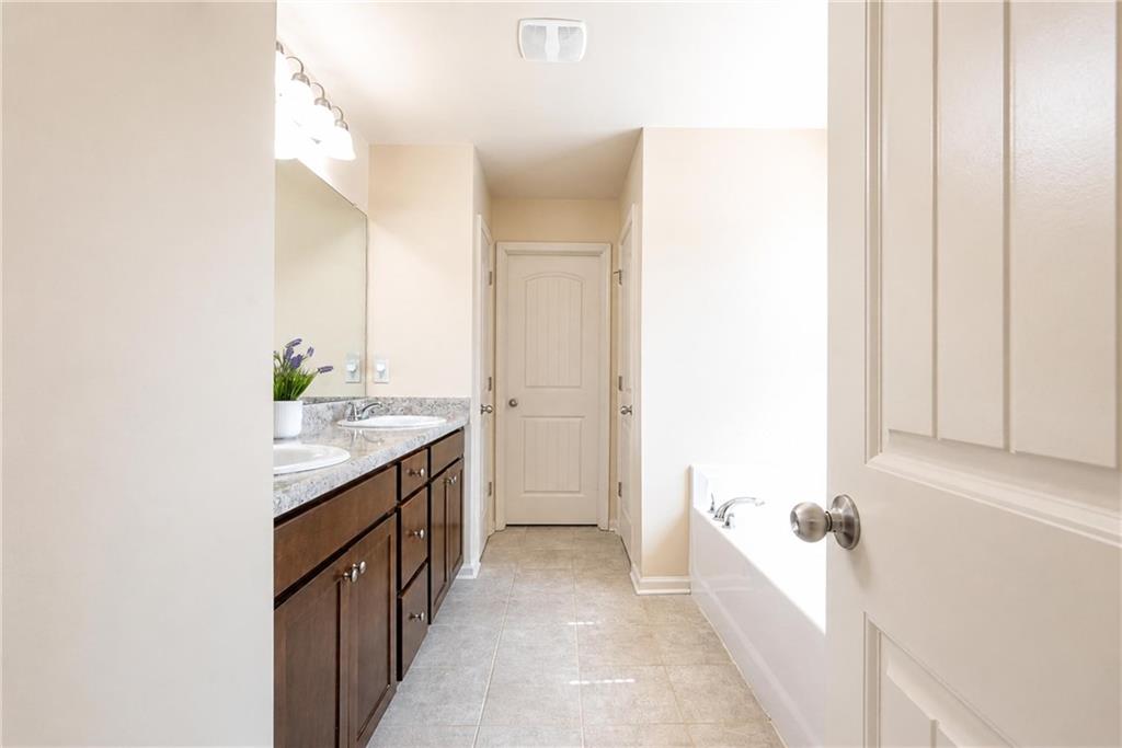 2066 Villa Spring Court Dacula, GA 30019 - Photo 10 of 16
