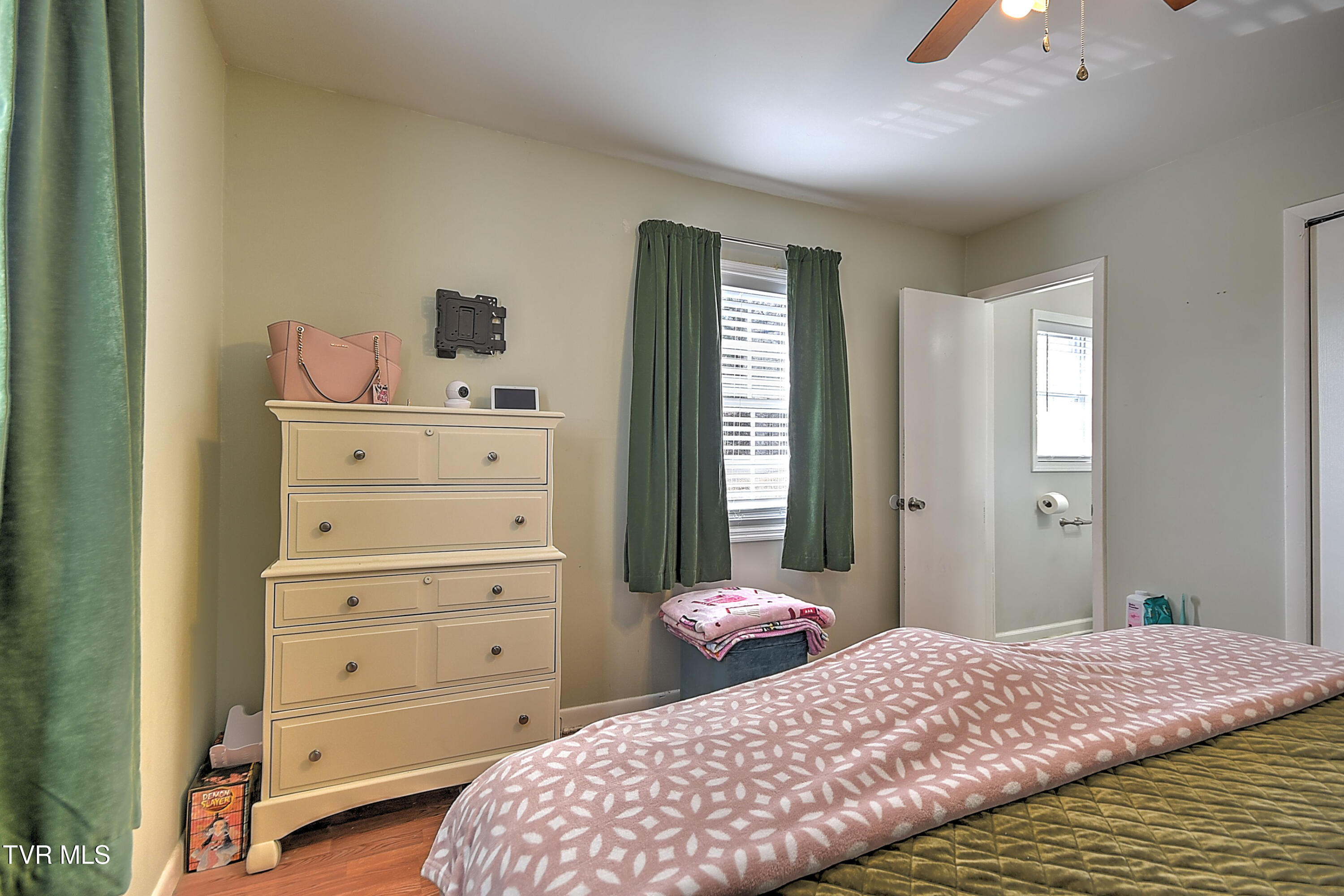 15513 Industrial Park Road Bristol, VA 24202 - Photo 17 of 30 15535 Indsuatral DB-19