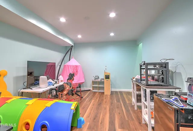 $215,000 | 15513 Industrial Park Road, Bristol, VA 24202