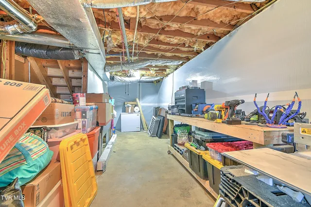 $215,000 | 15513 Industrial Park Road, Bristol, VA 24202