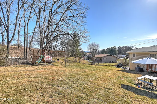 $215,000 | 15513 Industrial Park Road, Bristol, VA 24202
