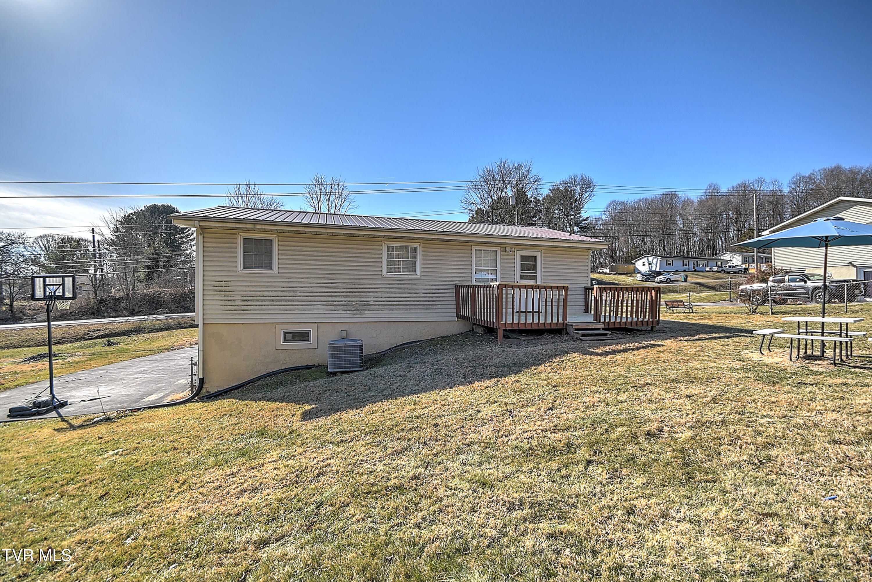 15513 Industrial Park Road Bristol, VA 24202 - Photo 29 of 30 15535 Indsuatral DB-31