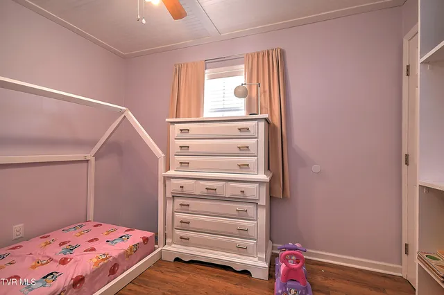 $215,000 | 15513 Industrial Park Road, Bristol, VA 24202