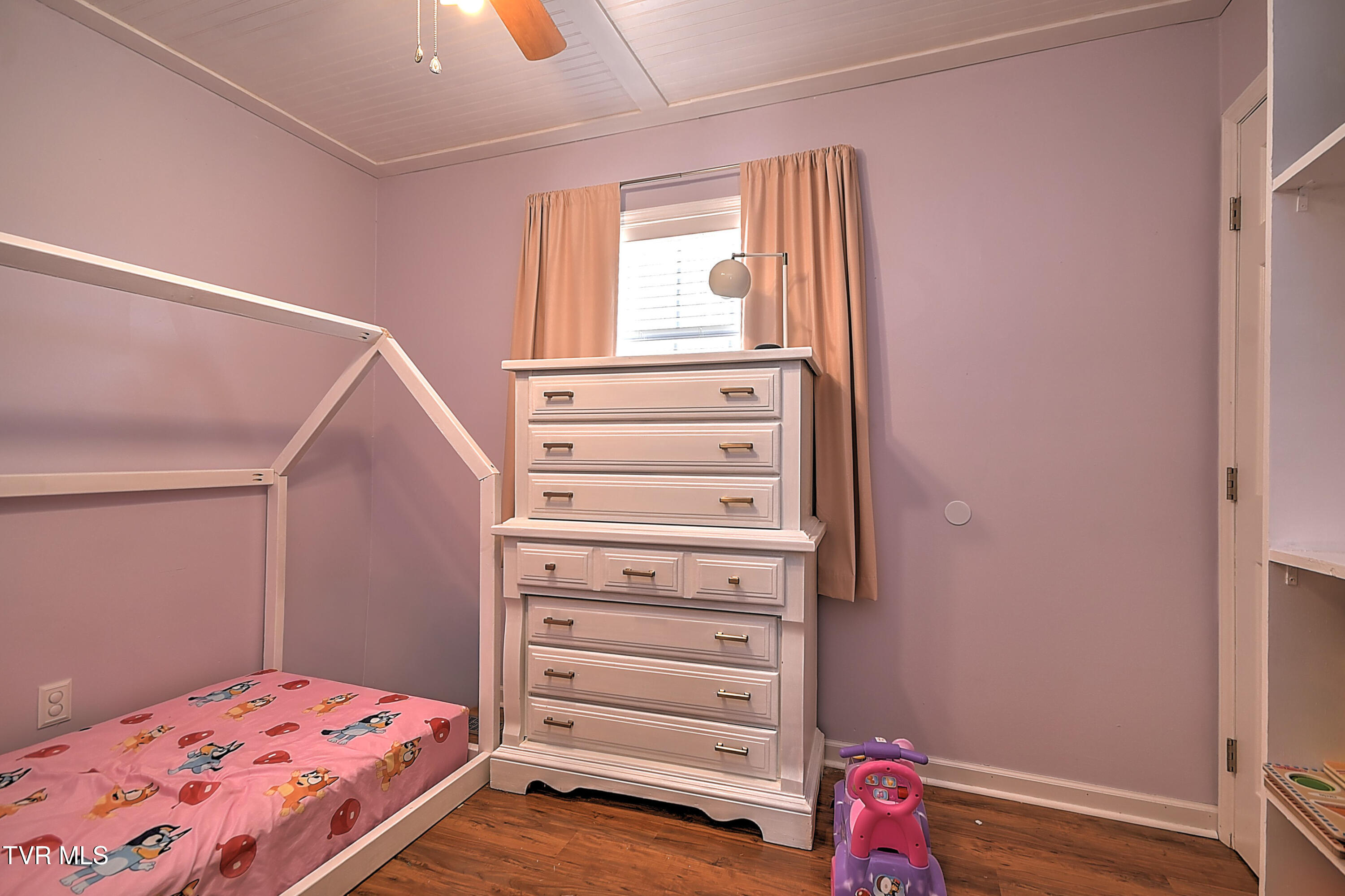 15513 Industrial Park Road Bristol, VA 24202 - Photo 9 of 30 15535 Indsuatral DB-11