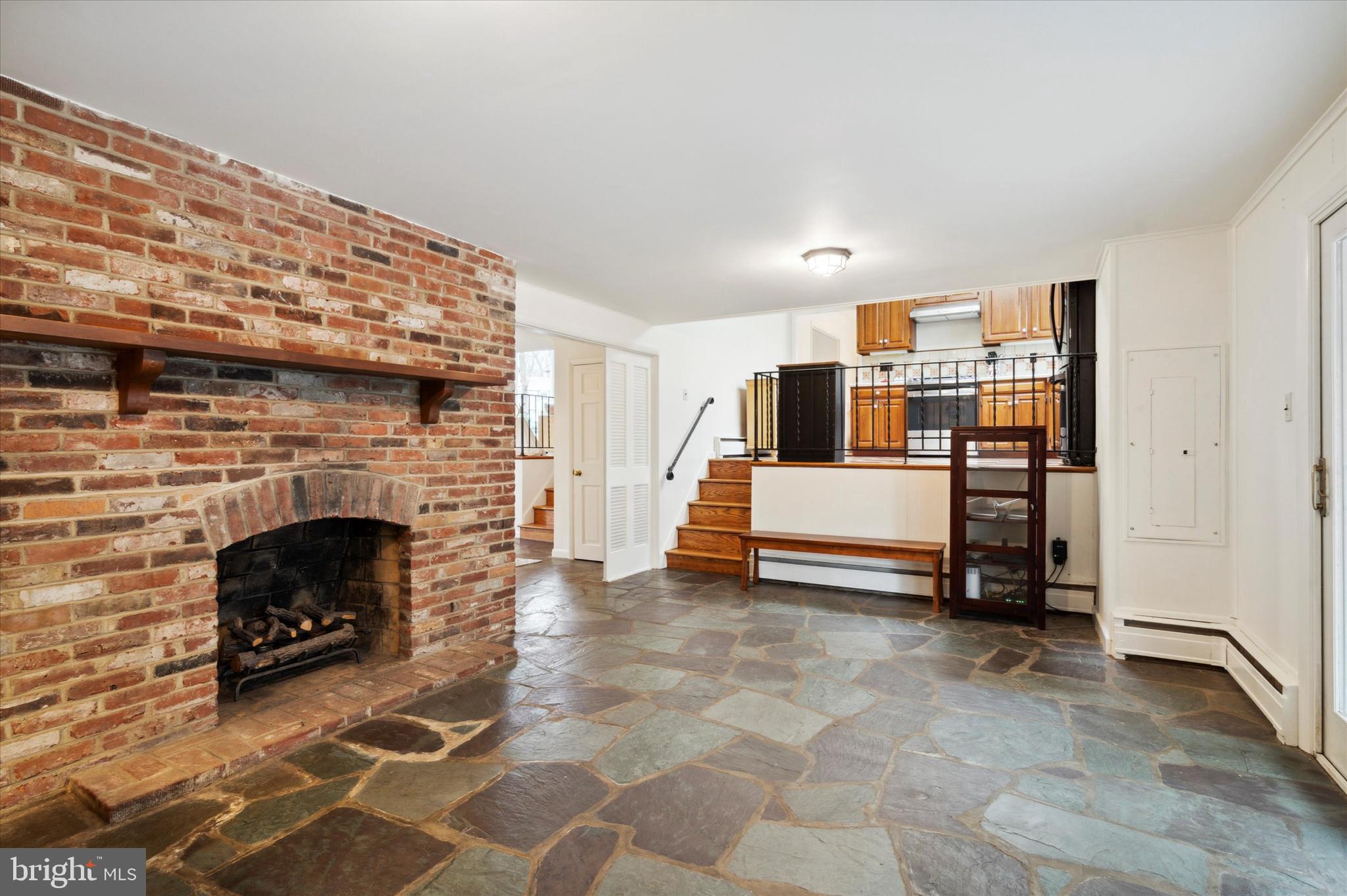 42 Stone Ridge Road Thornton, PA 19373 - Photo 9 of 59 Family Room