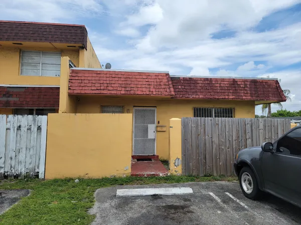 $260,000 | 606 Northwest 179th Street, Miami Gardens, FL 33169
