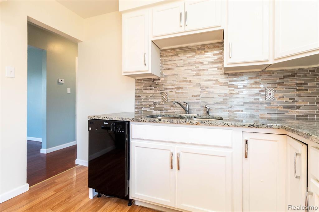 28761 Warren Road Garden City, MI 48135 - Photo 9 of 30 Gallery Image 9