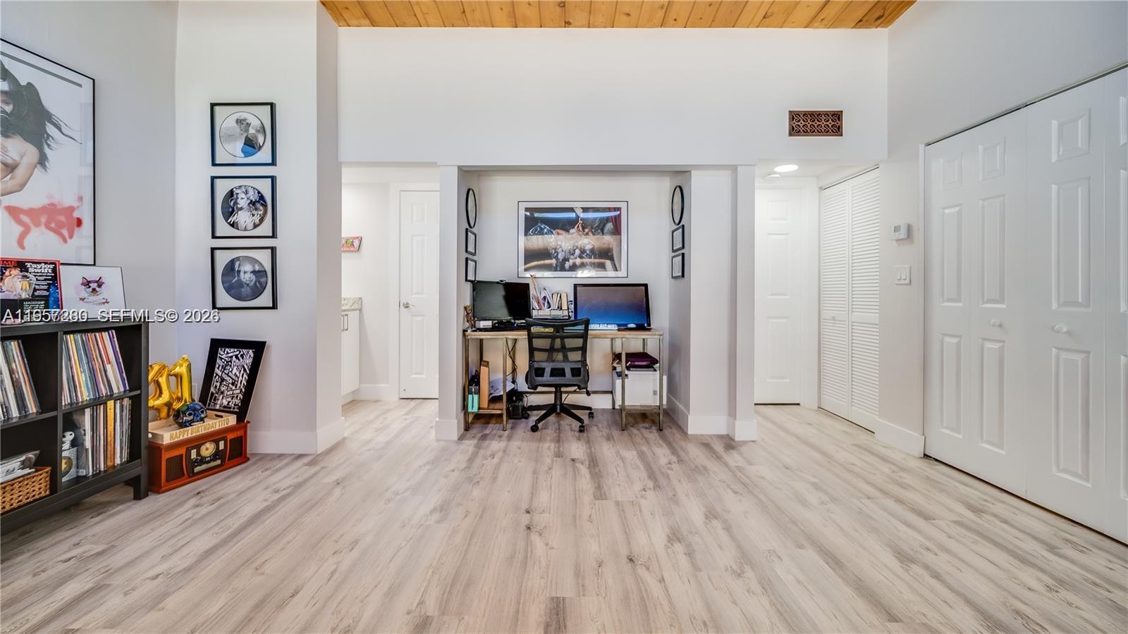 10462 Southwest 78th Street Miami, FL 33173 - Photo 15 of 19