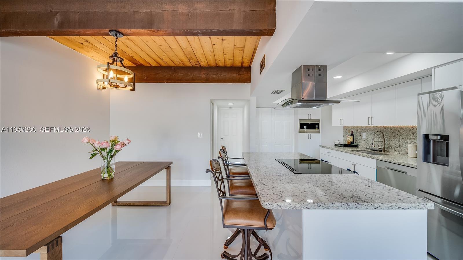 10462 Southwest 78th Street Miami, FL 33173 - Photo 5 of 19