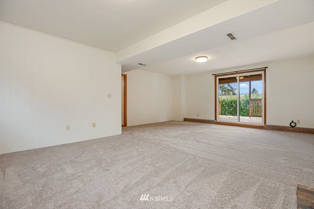 15002 108th Place Northeast Bothell, WA 98011 - Photo 21 of 36 Gallery Image 21