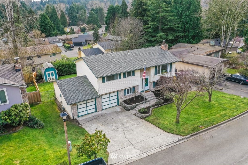 15002 108th Place Northeast Bothell, WA 98011 - Photo 4 of 36 Gallery Image 4