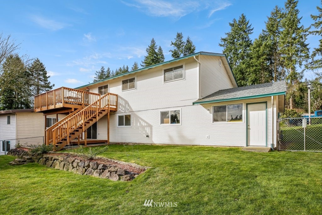 15002 108th Place Northeast Bothell, WA 98011 - Photo 31 of 36 Gallery Image 31