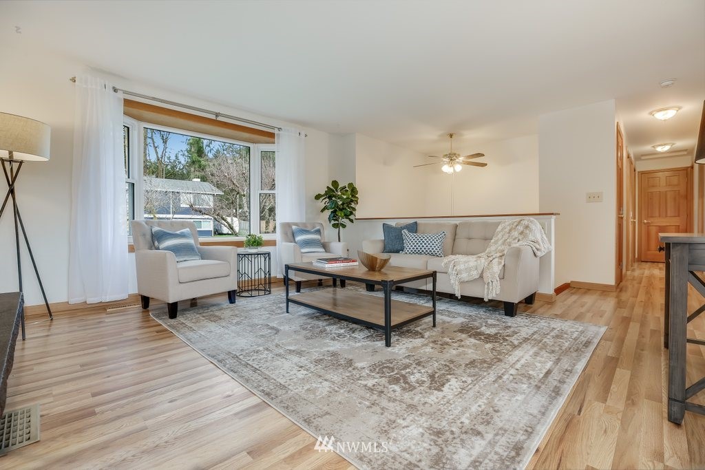 15002 108th Place Northeast Bothell, WA 98011 - Photo 6 of 36 Gallery Image 6