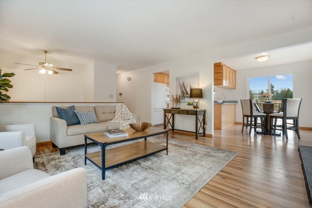 15002 108th Place Northeast Bothell, WA 98011 - Photo 7 of 36 Gallery Image 7