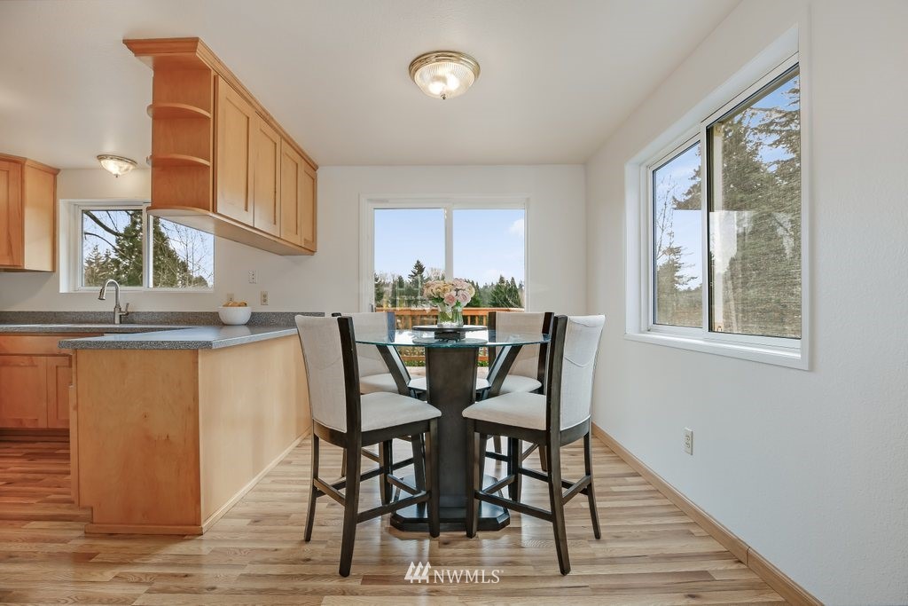 15002 108th Place Northeast Bothell, WA 98011 - Photo 8 of 36 Gallery Image 8
