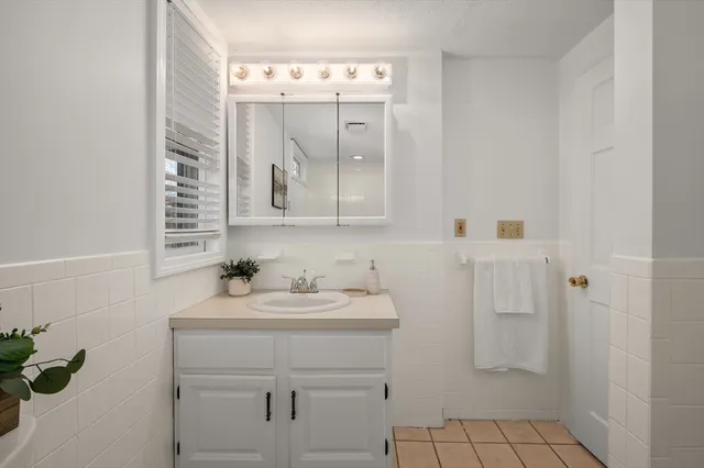 $399,900 | 6 Arthur Street, Unit 3, Salem, MA 01970