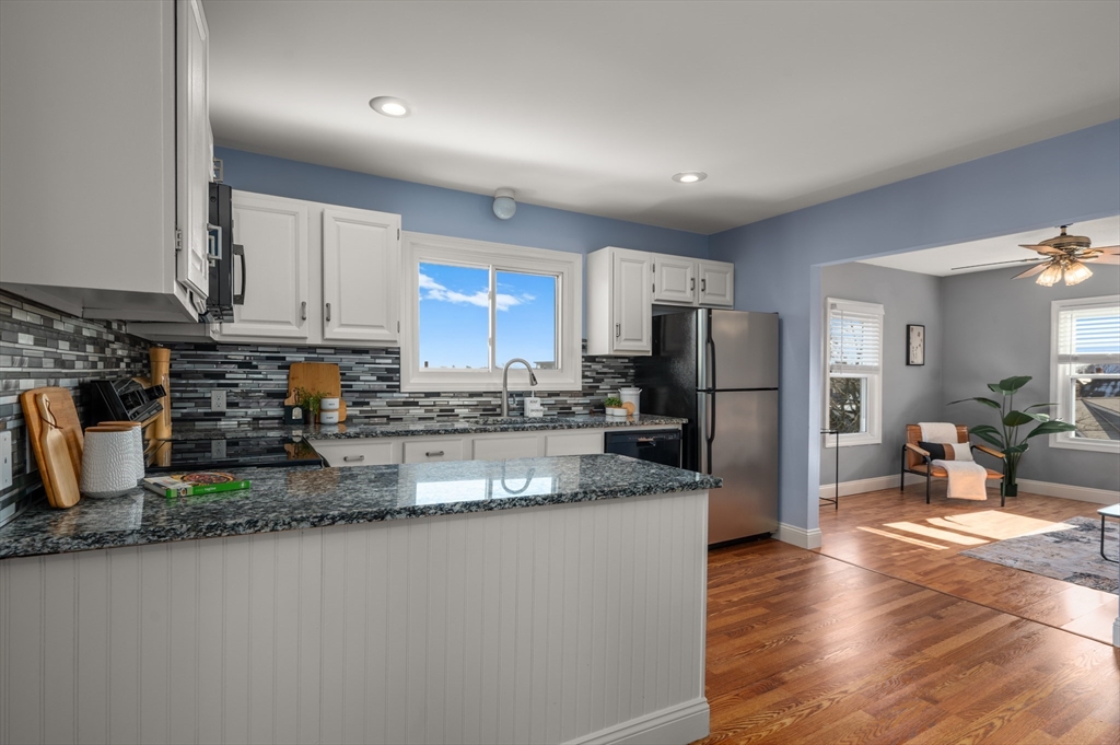 6 Arthur Street, Unit 3 Salem, MA 01970 - Photo 6 of 30