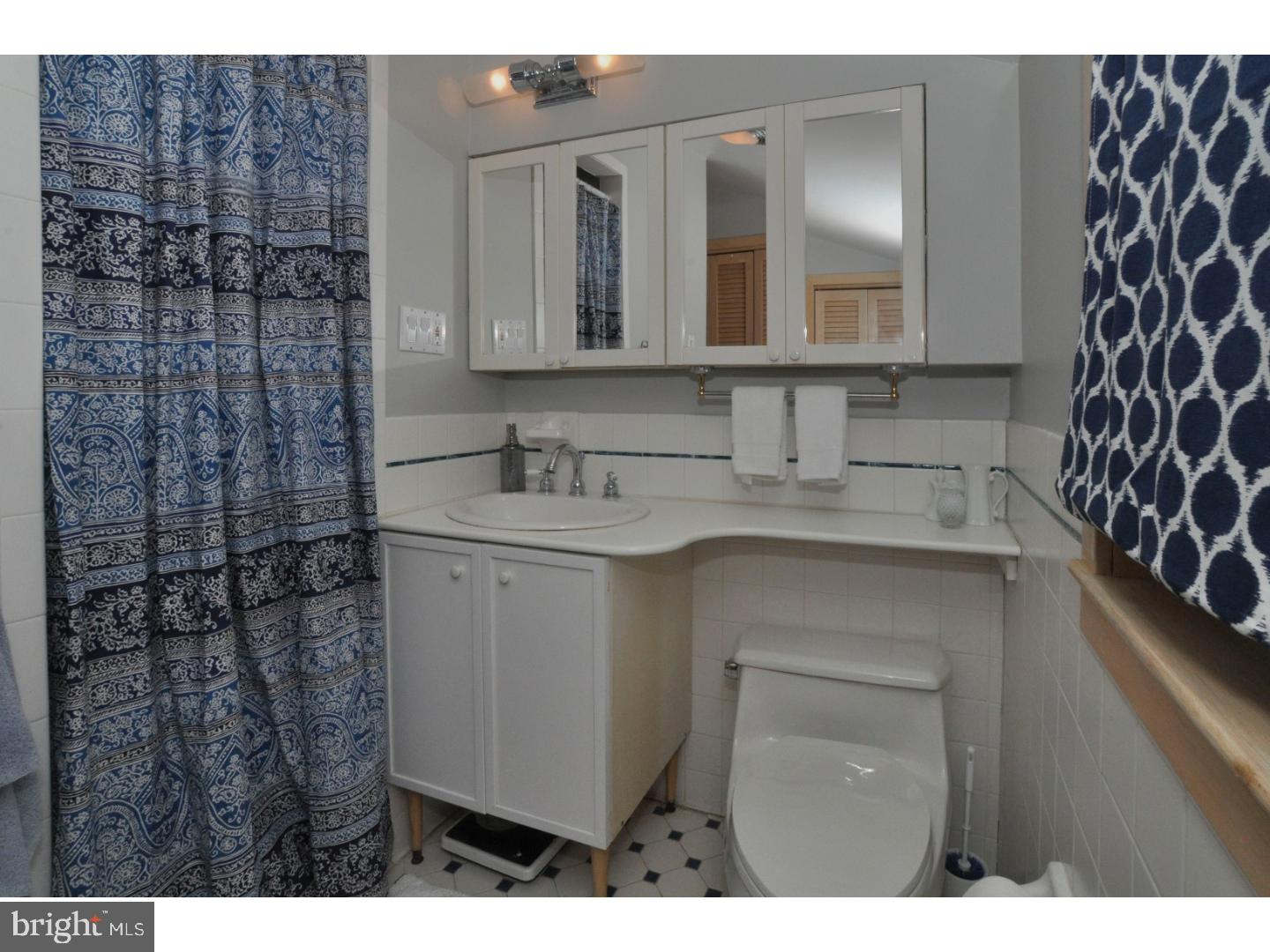 131 Berkeley Road Glenside, PA 19038 - Photo 17 of 24 Bathroom