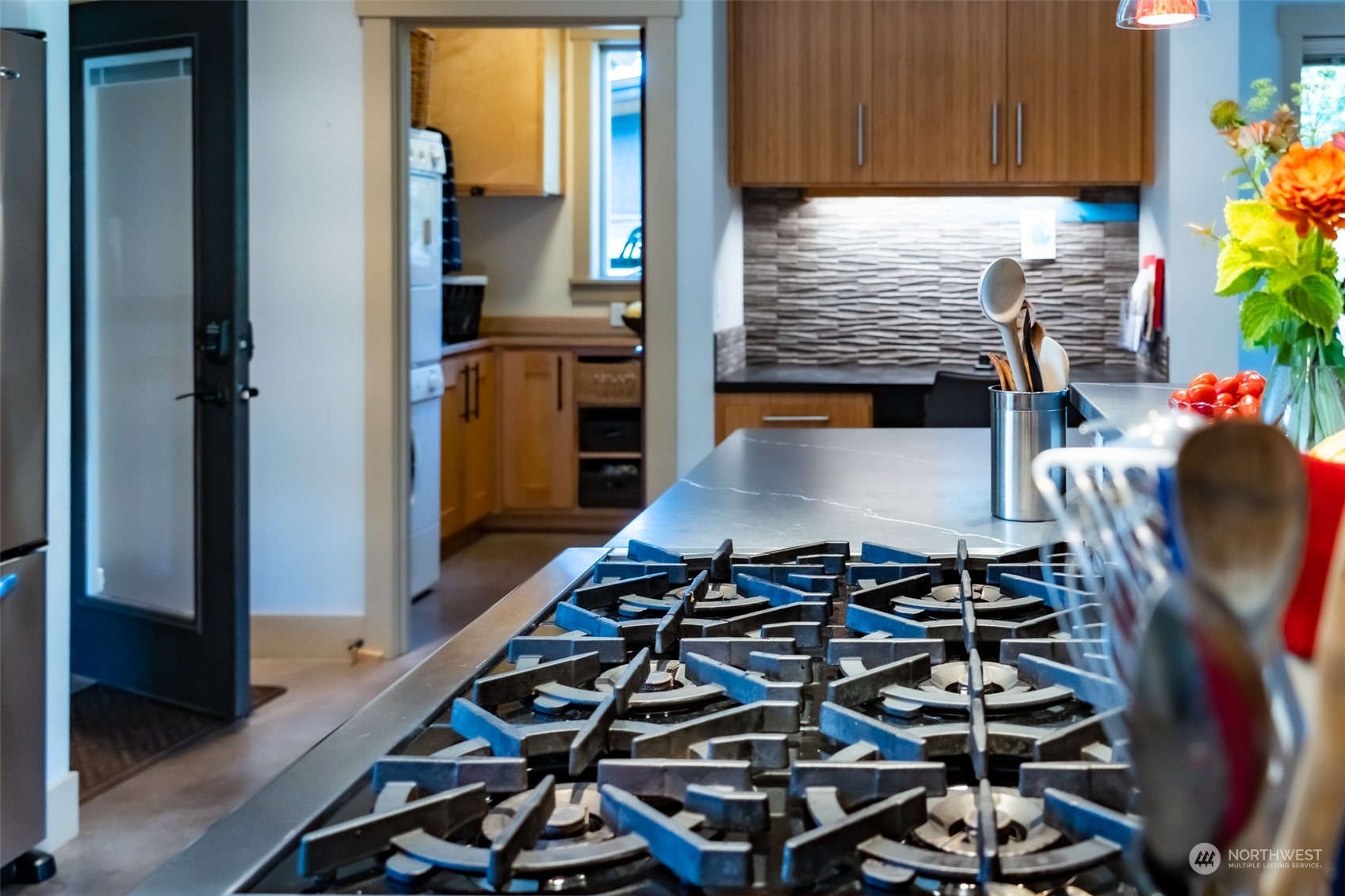 10925 Valley View Road Bothell, WA 98011 - Photo 12 of 40
