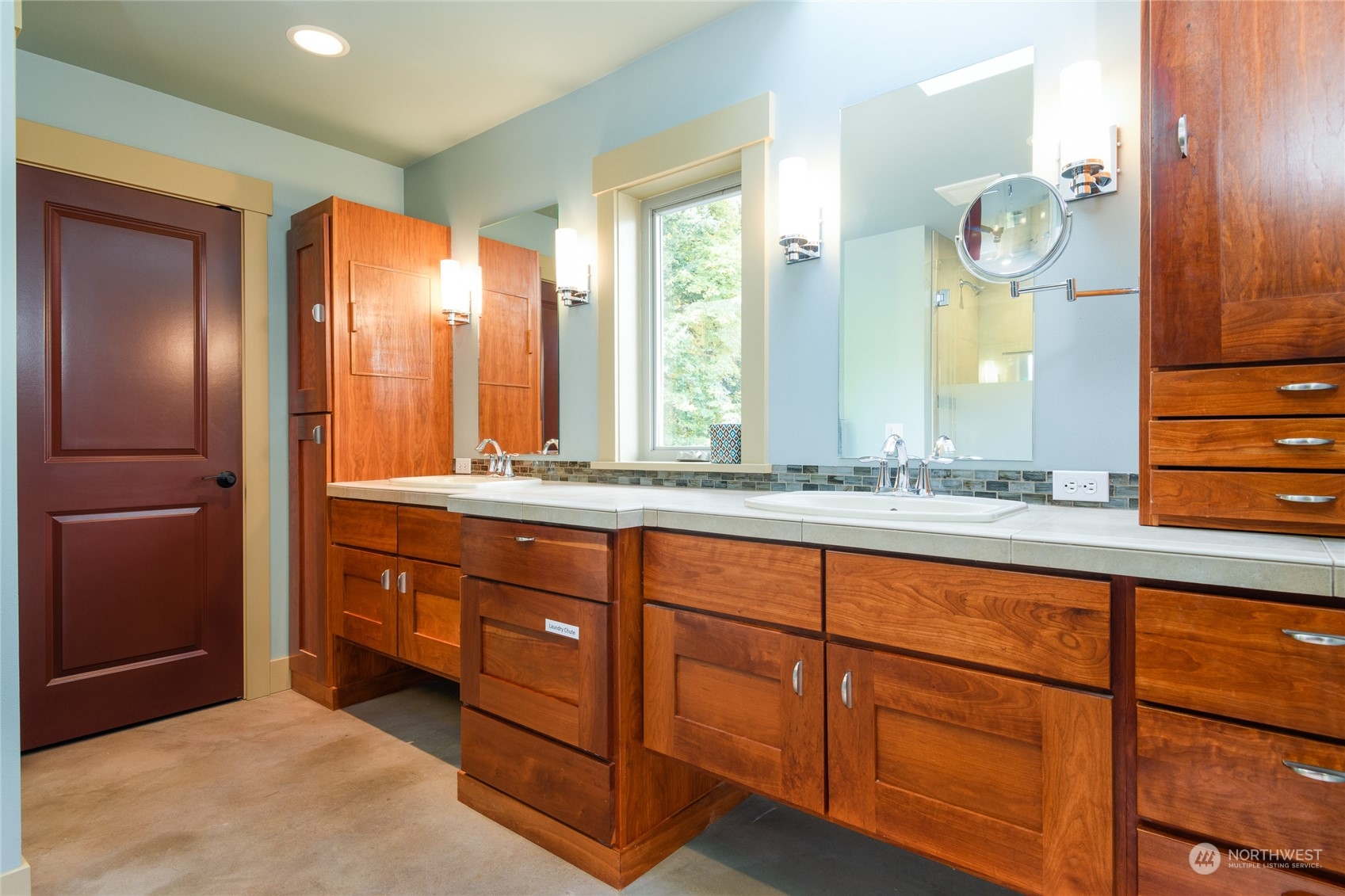 10925 Valley View Road Bothell, WA 98011 - Photo 26 of 40