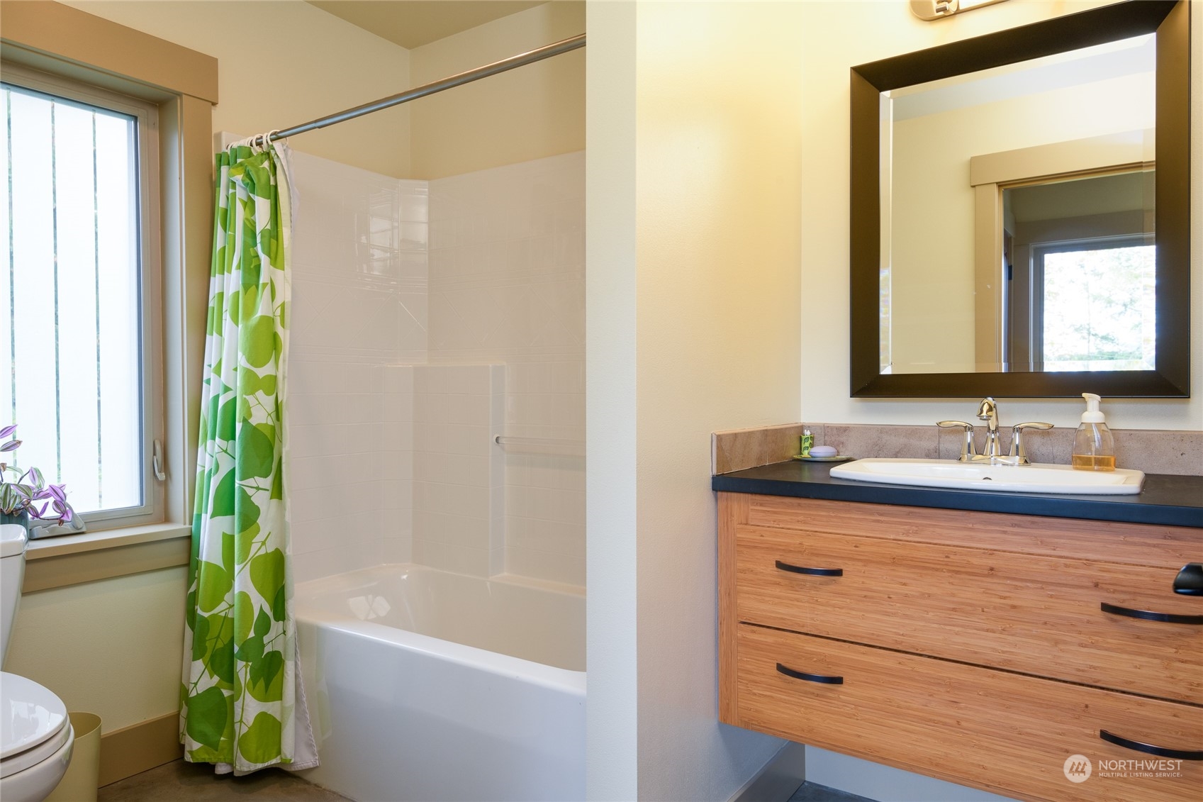 10925 Valley View Road Bothell, WA 98011 - Photo 28 of 40