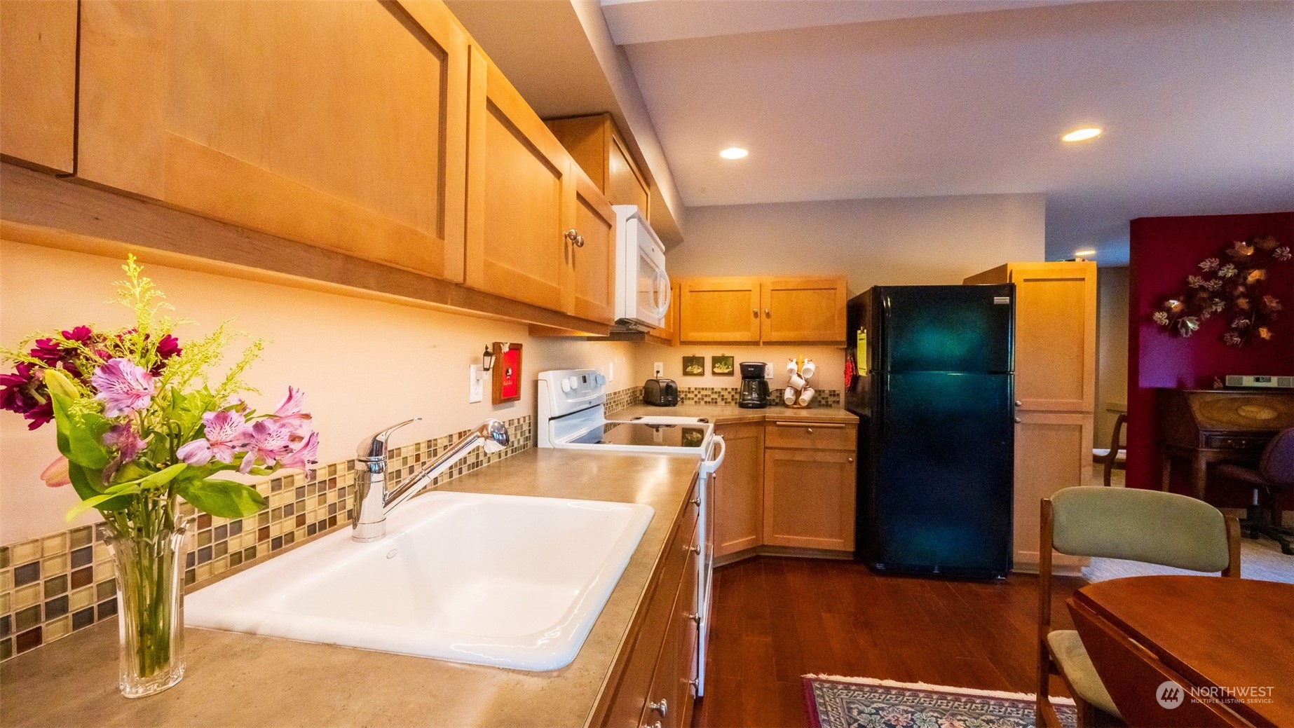 10925 Valley View Road Bothell, WA 98011 - Photo 30 of 40