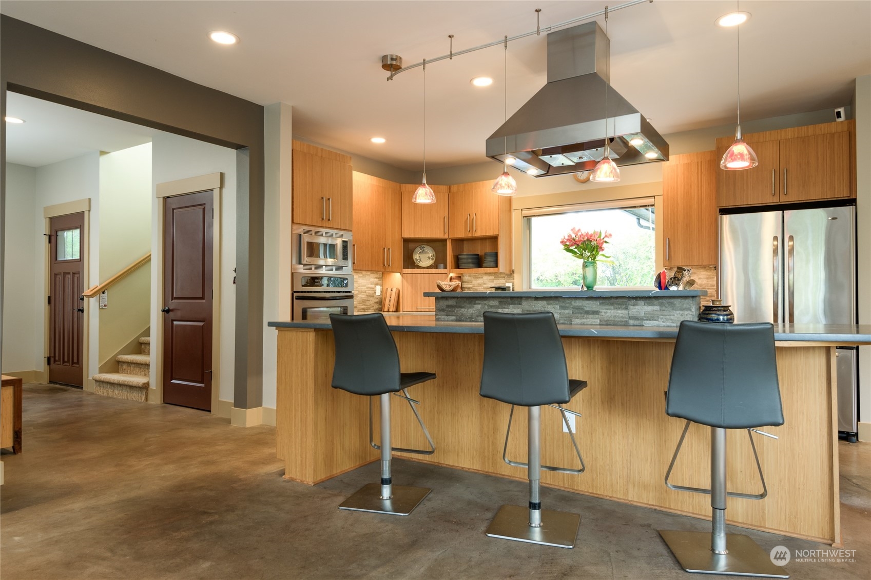 10925 Valley View Road Bothell, WA 98011 - Photo 8 of 40